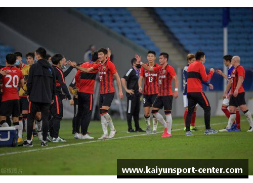 kaiyun开云曼联官宣热门新秀加盟，球迷狂欢球队未来看好
